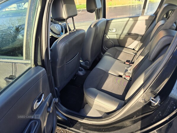 Used Renault Clio 2012 for sale - 76787498: Photo 32