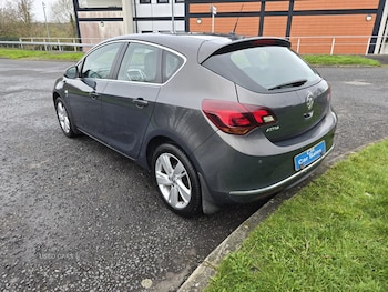 Used Vauxhall Astra 2015 for sale - 77770204: Photo