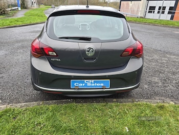 Used Vauxhall Astra 2015 for sale - 77770204: Photo