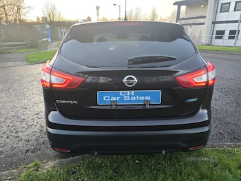 Used Nissan Qashqai 2015 for sale - 76998319: Photo