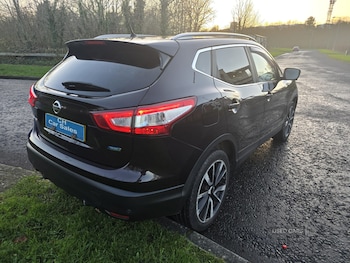 Used Nissan Qashqai 2015 for sale - 76998319: Photo
