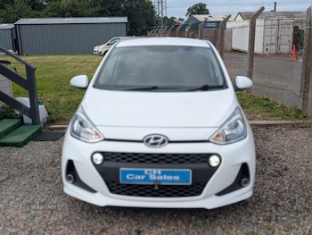 Used Hyundai i10 2017 for sale - 79293150: Photo