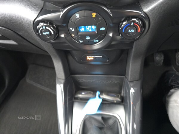 Used Ford Ecosport 2015 for sale - 76927231: Photo 38