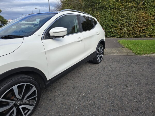Used Nissan Qashqai 2014 for sale - 76175742: Photo 9
