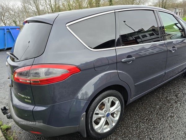 Used Ford S-Max 2013 for sale - 76965752: Photo 14