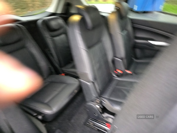 Used Ford S-Max 2013 for sale - 76965752: Photo 23