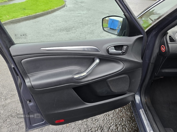 Used Ford S-Max 2013 for sale - 76965752: Photo 28