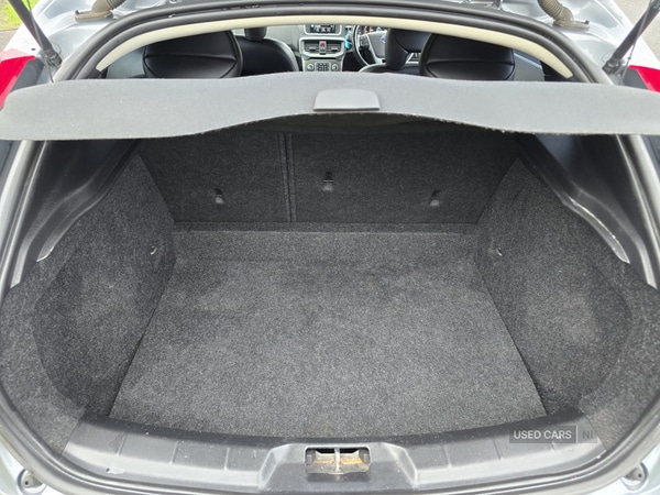 Used Volvo V40 2015 for sale - 77144941: Photo 16