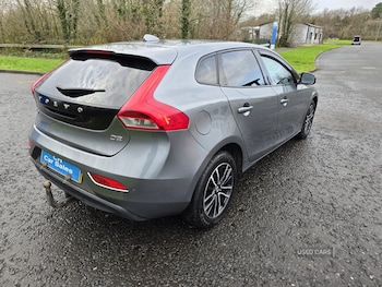 Used Volvo V40 2015 for sale - 77144941: Photo