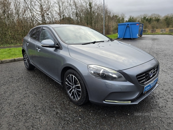 Used Volvo V40 2015 for sale - 77144941: Photo 5