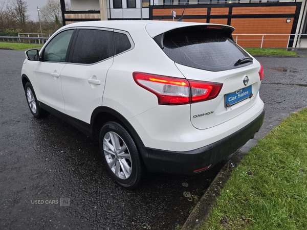 Used Nissan Qashqai 2014 for sale - 77306698: Photo 2
