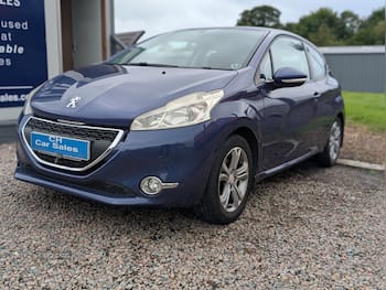 Used Peugeot 208 2013 for sale - 79861726: Photo