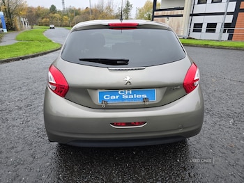 Used Peugeot 208 2013 for sale - 76474160: Photo