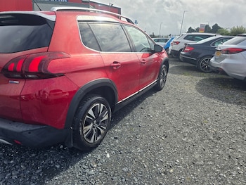 Used Peugeot 2008 2016 for sale - 79349872: Photo