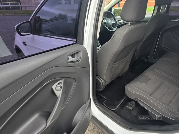 Used Ford Kuga 2015 for sale - 76240566: Photo 24