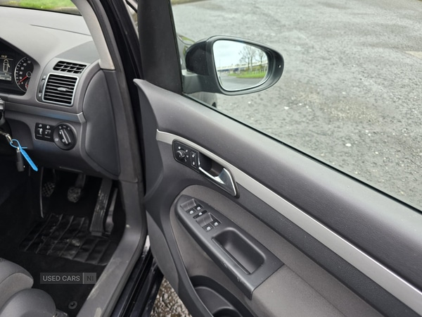 Used Volkswagen Touran 2011 for sale - 77705960: Photo 29