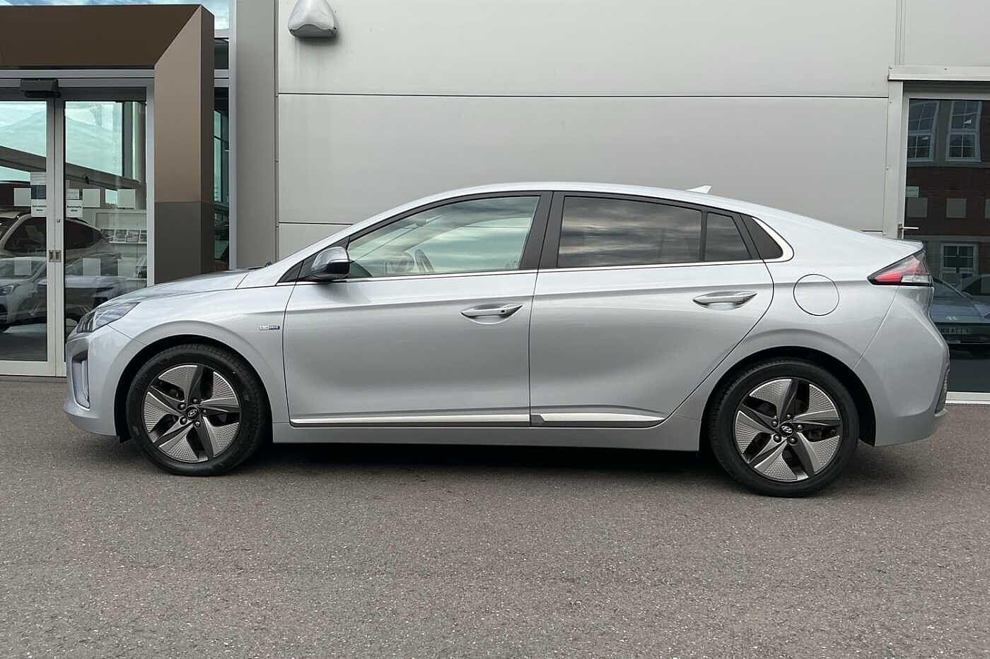 Used Hyundai IONIQ 2021 for sale - 76326138: Photo 3