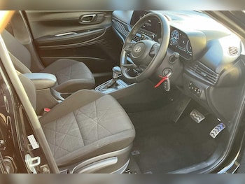 Used Hyundai BAYON 2023 for sale - 76572913: Photo