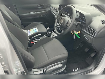 Used Hyundai i20 2025 for sale - 76485760: Photo