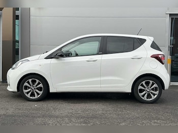 Used Hyundai i10 2019 for sale - 76349033: Photo