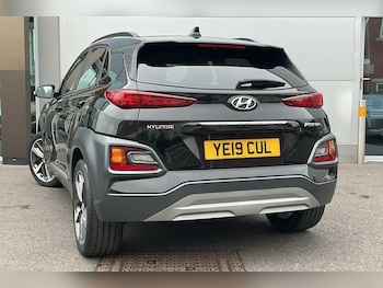 Used Hyundai KONA 2019 for sale - 76099072: Photo 2