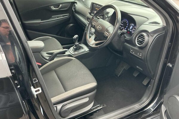 Used Hyundai KONA 2019 for sale - 76099072: Photo 4