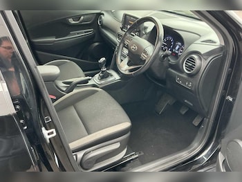 Used Hyundai KONA 2019 for sale - 76099072: Photo 4