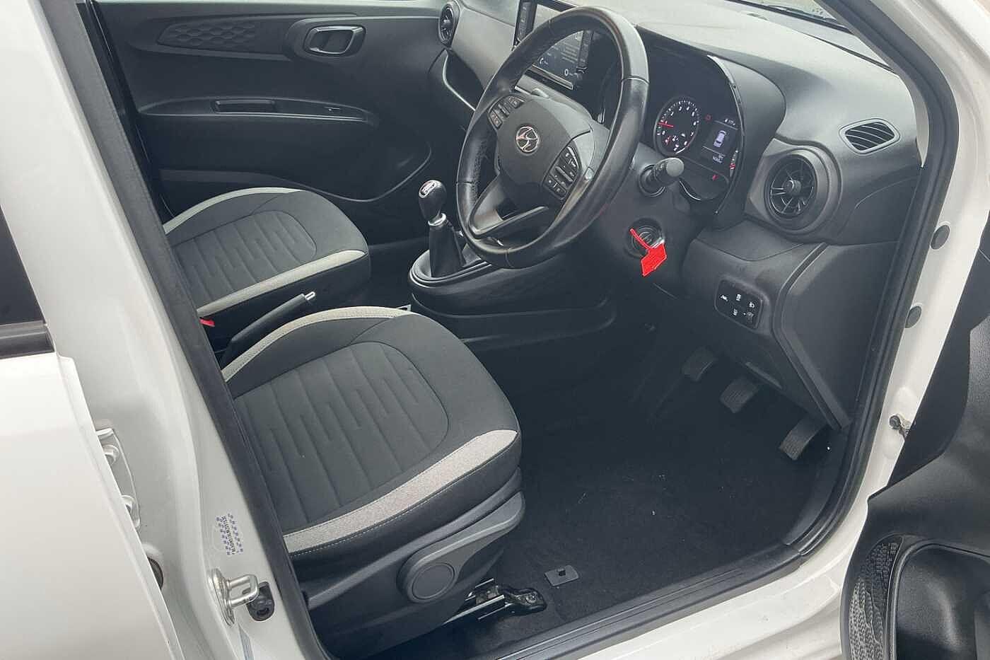 Used Hyundai i10 for sale - 76099567: Photo 4