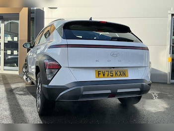 Used Hyundai KONA 2025 for sale - 77060248: Photo