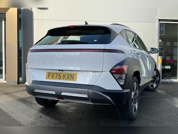 Used Hyundai KONA 2025 for sale - 77060248: Photo