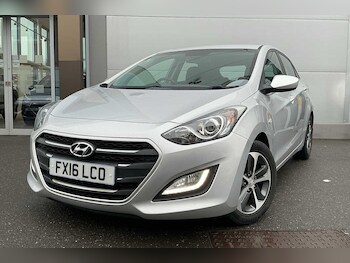 Used Hyundai i30 2016 for sale - 77425320: Photo