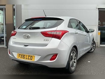 Used Hyundai i30 2016 for sale - 77425320: Photo