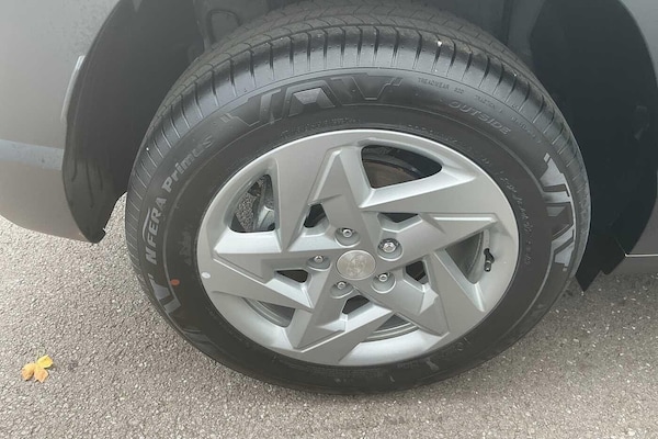 Used Hyundai KONA 2025 for sale - 76214670: Photo 5