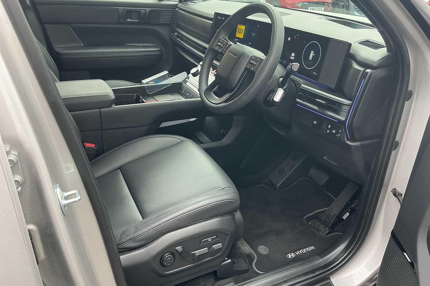 Used Hyundai Santa Fe 2025 for sale - 76472566: Photo 4