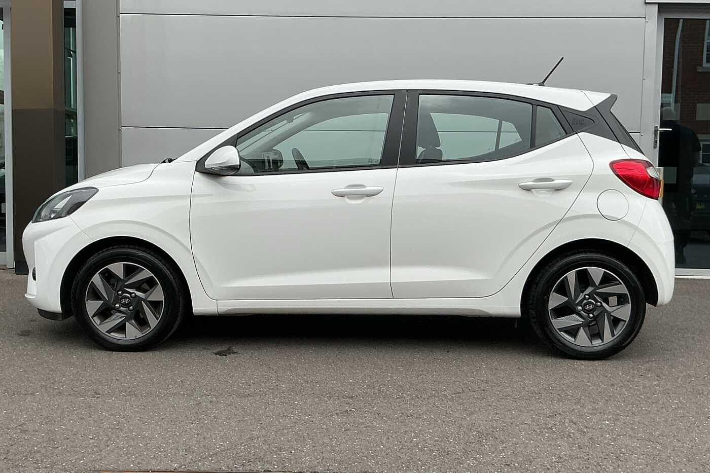 Used Hyundai i10 2024 for sale - 75927324: Photo 3