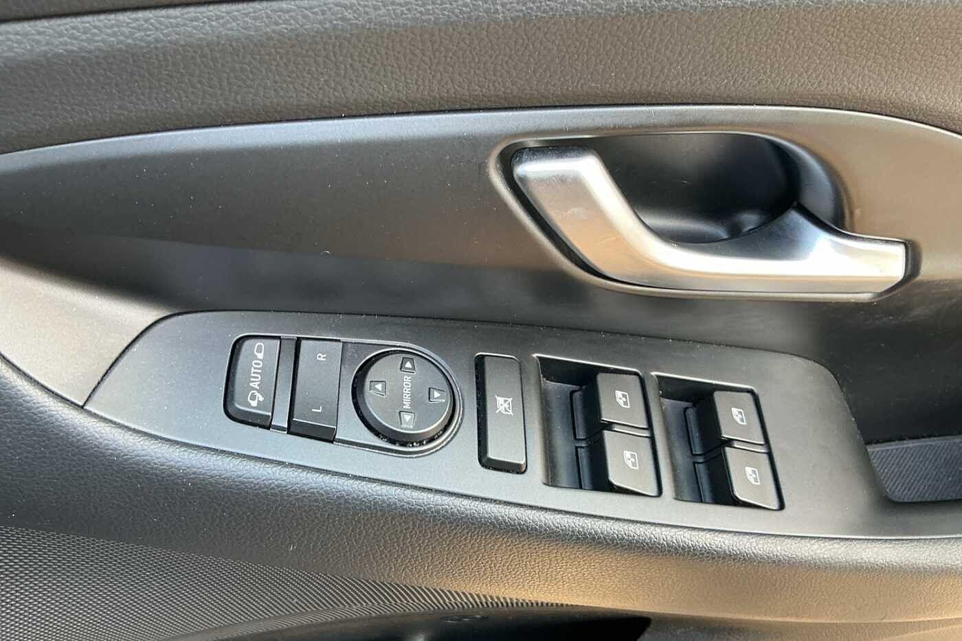 Used Hyundai i30 2022 for sale - 76136136: Photo 16