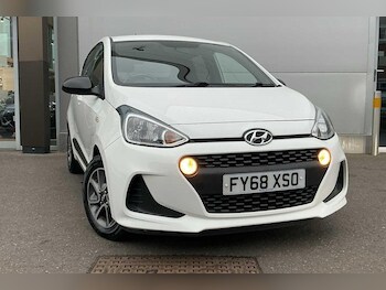 Used Hyundai i10 2018 for sale - 77396002: Photo