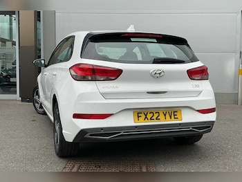 Used Hyundai i30 2022 for sale - 75904458: Photo