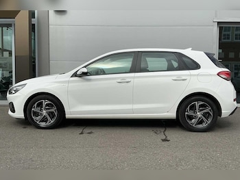 Used Hyundai i30 2022 for sale - 75904458: Photo
