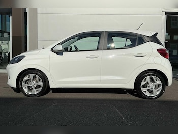 Used Hyundai i10 2021 for sale - 75940389: Photo