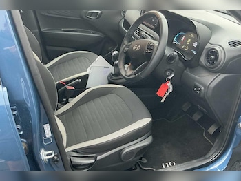 Used Hyundai i10 2024 for sale - 76485249: Photo