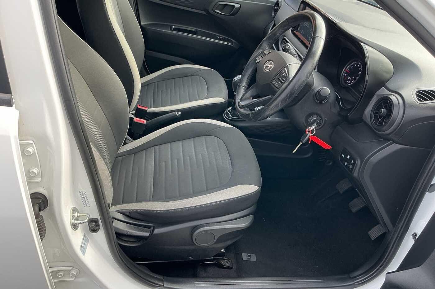 Used Hyundai i10 2020 for sale - 75825938: Photo 8