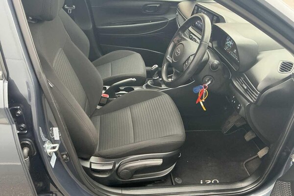 Used Hyundai i20 2022 for sale - 76094963: Photo 8