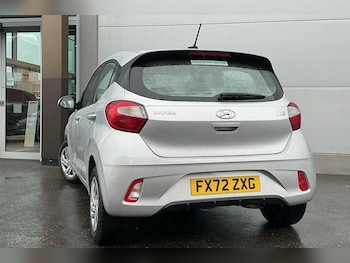 Used Hyundai i10 2022 for sale - 76850342: Photo