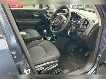Used Jeep Renegade 2022 for sale - 76246923: Photo 4