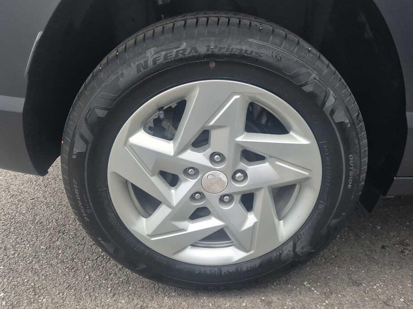 Used Hyundai KONA 2023 for sale - 76397943: Photo 5