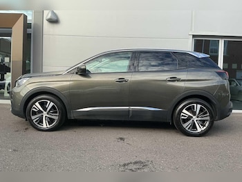 Used Peugeot 3008 2020 for sale - 76472330: Photo