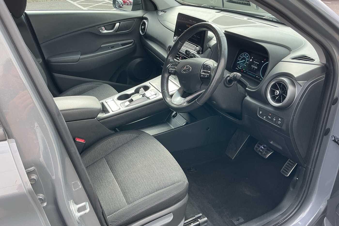 Used Hyundai KONA 2021 for sale - 75941846: Photo 4