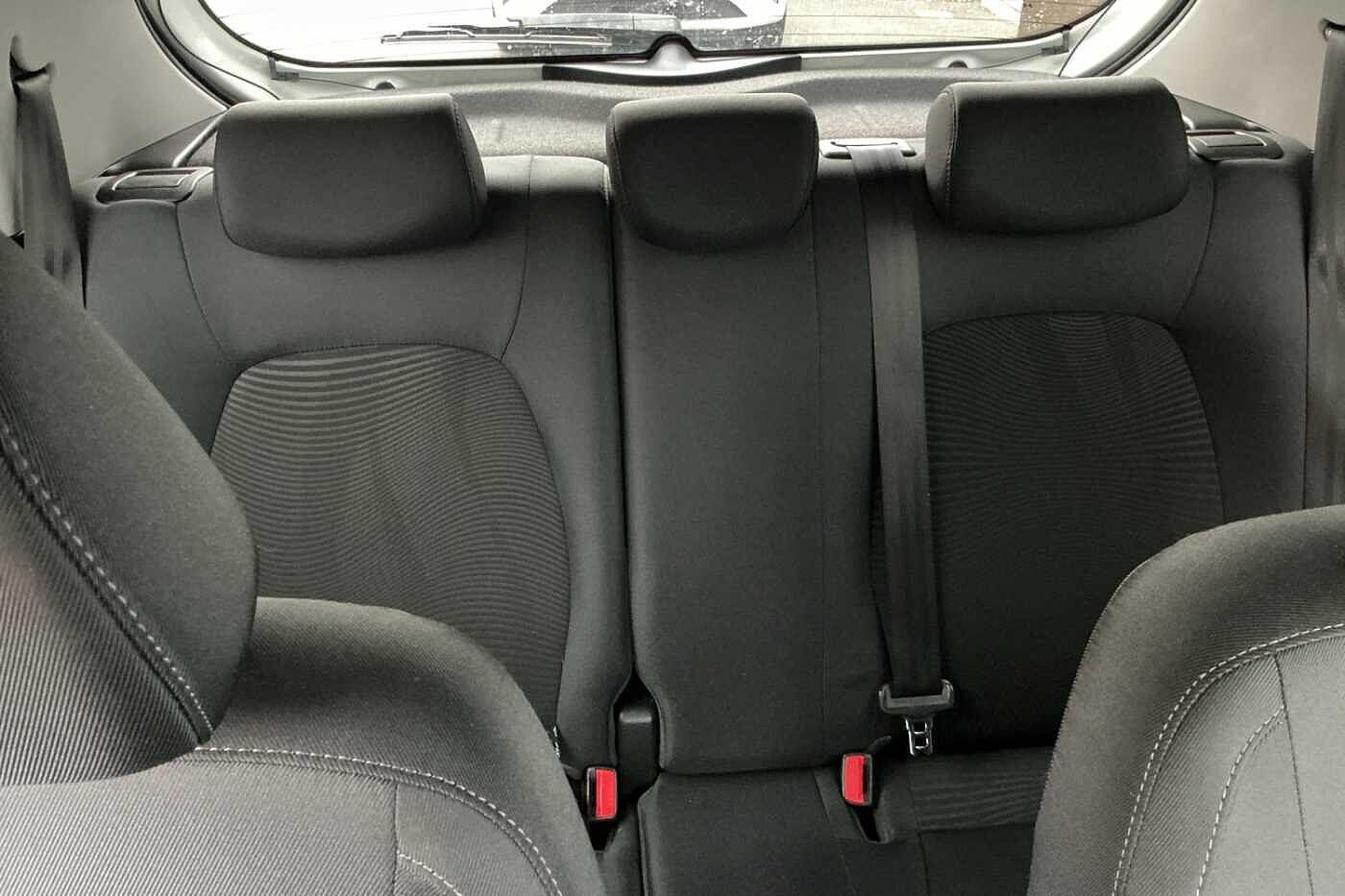 Used Hyundai i10 2019 for sale - 76043060: Photo 17