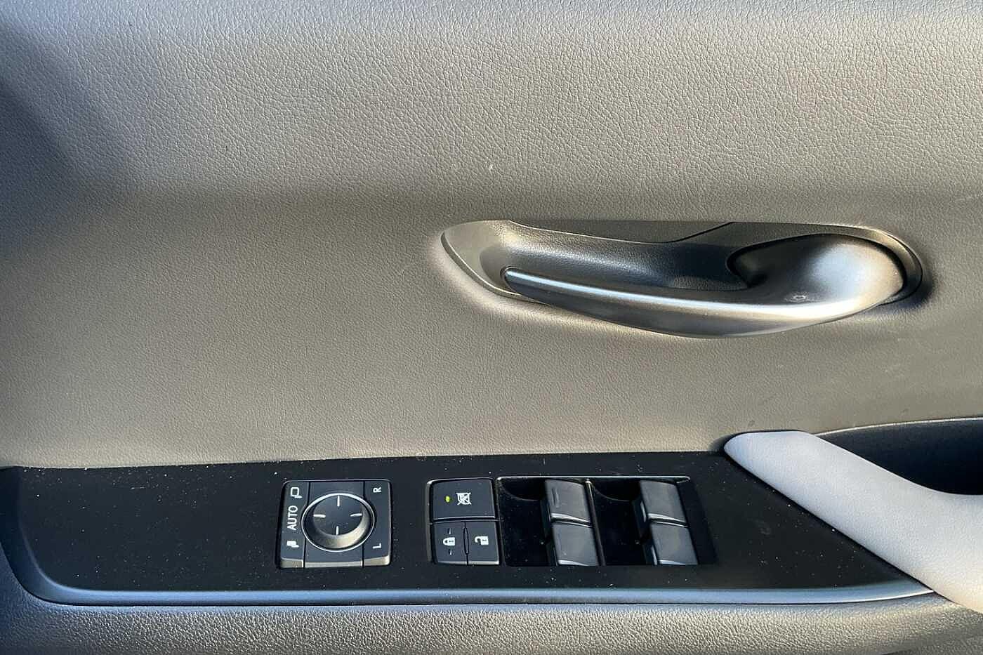 Used Lexus UX 2023 for sale - 76645870: Photo 16